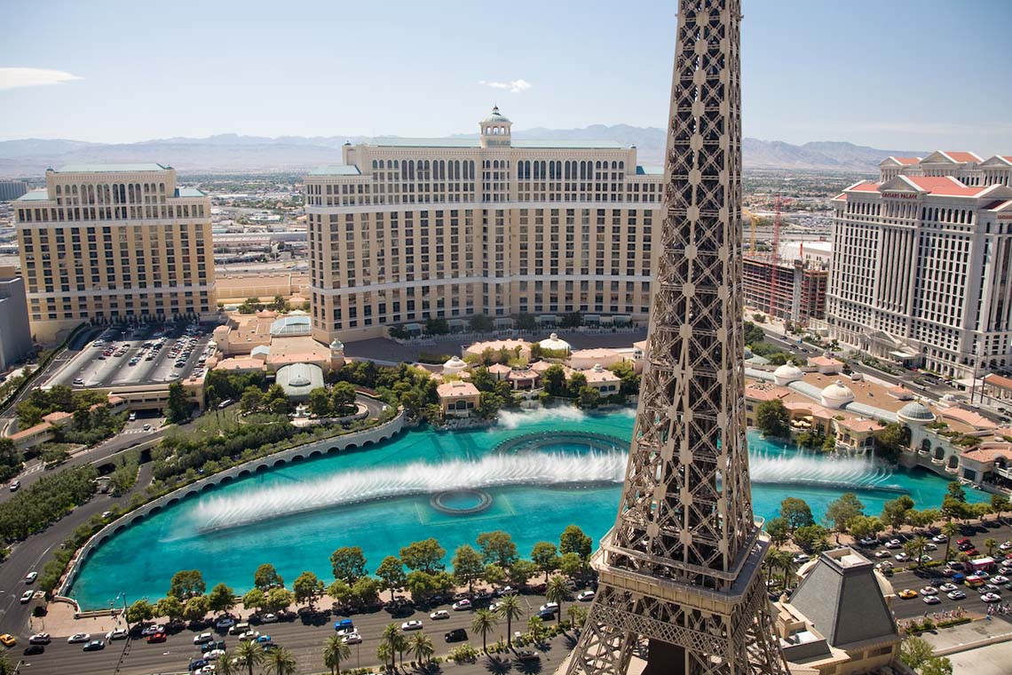 bellagio fountains 0